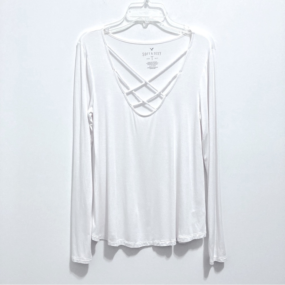 American Eagle Women’s White Long Sleeve Top